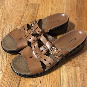 Clarks Women's Tan Wedge Sandals